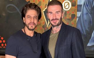 shah-rukh-khan-and-david-beckham-two-most-handsome-men-pose-together-see-pic